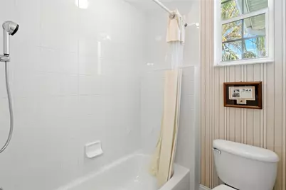 1246 Darlington Oak Circle NE, Saint Petersburg, FL 33703 - Photo 36