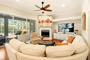1246 Darlington Oak Cir NE, Saint Petersburg, FL 33703 - Photo 16