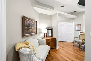 1246 Darlington Oak Cir NE, Saint Petersburg, FL 33703 - Photo 24