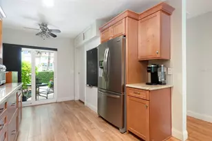 10152 Regal Dr, Largo, FL 33774 - Photo 12