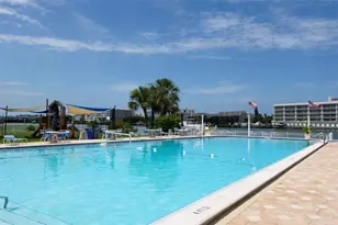 10152 Regal Dr, Largo, FL 33774 - Photo 38