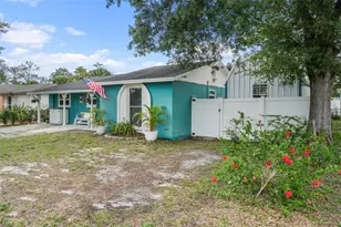 7906 Woodvine Cir, Tampa, FL 33615 - Photo 2