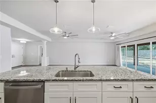 13403 Lelani Dr, Weeki Wachee, FL 34614 - Photo 10