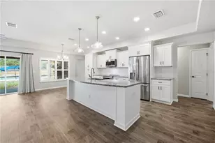 13403 Lelani Dr, Weeki Wachee, FL 34614 - Photo 12