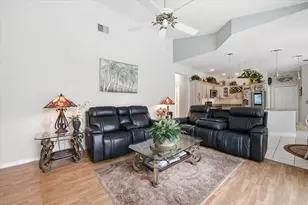3702 Cypress Meadows Rd, Tampa, FL 33624 - Photo 14