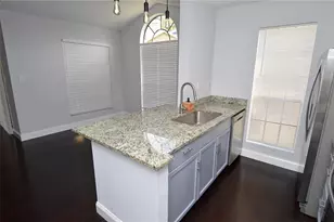 8621 Fancy Finch Dr, Tampa, FL 33614 - Photo 10