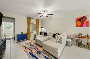 4524 Tuscan Loon Dr, Tampa, FL 33619 - Photo 2
