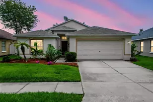 2003 Berry Lake Dr, Brandon, FL 33510 - Photo 1