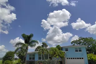 90 Oakland Hills Ct, Rotonda West, FL 33947 - Photo 1