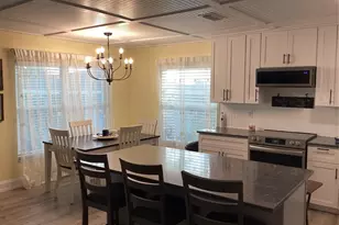 90 Oakland Hills Ct, Rotonda West, FL 33947 - Photo 10