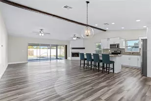 3276 Fox Hill Dr, Clearwater, FL 33761 - Photo 8