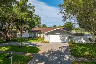 3276 Fox Hill Dr, Clearwater, FL 33761 - Photo 38