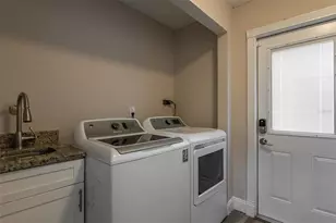 3276 Fox Hill Dr, Clearwater, FL 33761 - Photo 30
