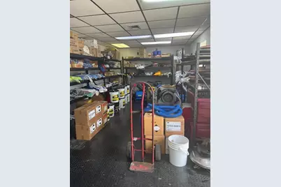7810 Anderson Road, Tampa, FL 33634 - Photo 8