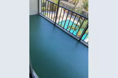 215 Valencia Boulevard #303, Belleair Bluffs, FL 33770 - Photo 12