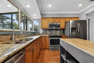 15808 Ashbury Pl, Tampa, FL 33624 - Photo 18