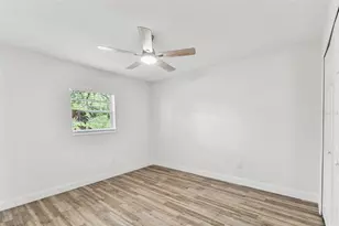 8703 Driftwood Dr, Tampa, FL 33615 - Photo 44