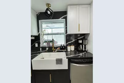 10114 Briarwick Court, Tampa, FL 33615 - Photo 14