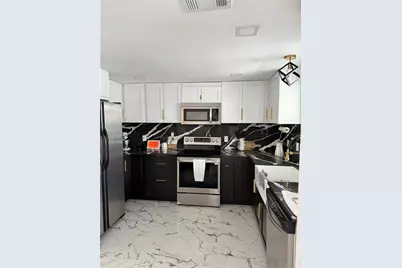 10114 Briarwick Court, Tampa, FL 33615 - Photo 12