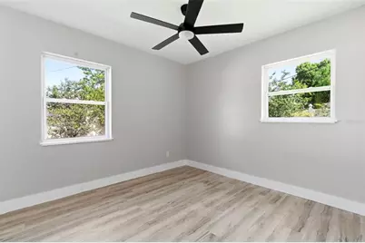 7528 17th Way N, Saint Petersburg, FL 33702 - Photo 10
