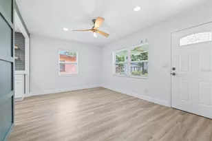 2325 Highland St S, Saint Petersburg, FL 33705 - Photo 8