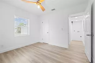 2325 Highland St S, Saint Petersburg, FL 33705 - Photo 26