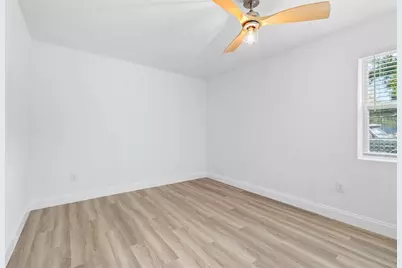 2325 Highland Street S, Saint Petersburg, FL 33705 - Photo 20