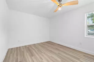 2325 Highland St S, Saint Petersburg, FL 33705 - Photo 20