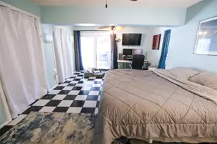 1462 Carolyn Ln, Clearwater, FL 33755 - Photo 16