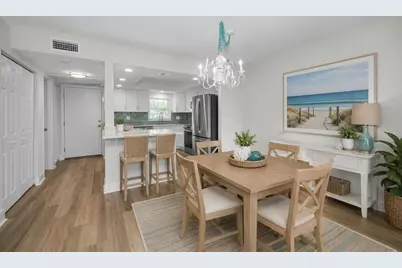 4650 Cove Circle #105, Saint Petersburg, FL 33708 - Photo 16