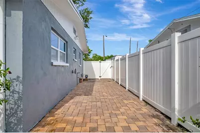 7454 Locust Street NE, Saint Petersburg, FL 33702 - Photo 52