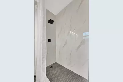 7454 Locust Street NE, Saint Petersburg, FL 33702 - Photo 36