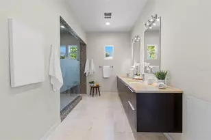 305 12th Ave NE, Saint Petersburg, FL 33701 - Photo 42