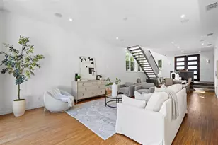 305 12th Ave NE, Saint Petersburg, FL 33701 - Photo 6