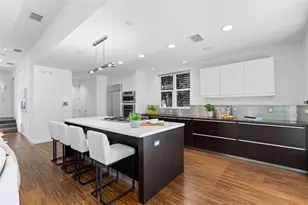 305 12th Ave NE, Saint Petersburg, FL 33701 - Photo 14