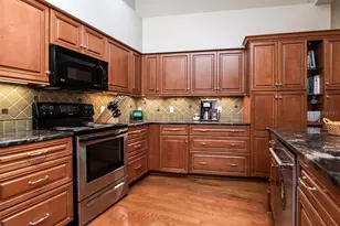 3306 Westmoreland Dr, Tampa, FL 33618 - Photo 12