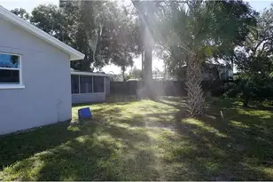8518 Woodlake Dr, Tampa, FL 33615 - Photo 30