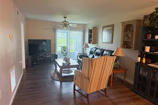 39132 Co Rd 54, Zephyrhills, FL 33542 - Photo 6