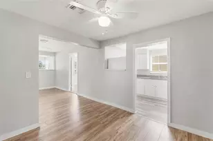 1015 Metto St, Clearwater, FL 33755 - Photo 12