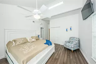 8432 W Gulf Blvd, Treasure Island, FL 33706 - Photo 36