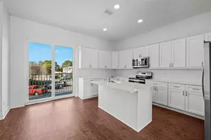 5728 Biscayne Ct, New Port Richey, FL 34652 - Photo 2