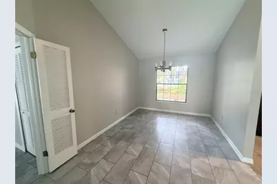 18306 Felspar Way, Tampa, FL 33647 - Photo 4