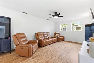 2710 16th Ave N, Saint Petersburg, FL 33713 - Photo 16