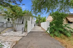 2710 16th Ave N, Saint Petersburg, FL 33713 - Photo 4