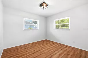 5586 30th Ave N, Saint Petersburg, FL 33710 - Photo 18