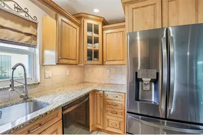 8083 Bayhaven Drive, Seminole, FL 33776 - Photo 14