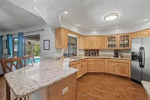 3916 Broomsedge Ln, Valrico, FL 33596 - Photo 18