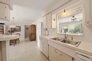 4390 20th Ave N, Saint Petersburg, FL 33713 - Photo 12