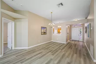 12915 Early Run Ln, Riverview, FL 33578 - Photo 4