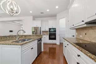 2107 Carroll Landing Dr, Tampa, FL 33612 - Photo 24